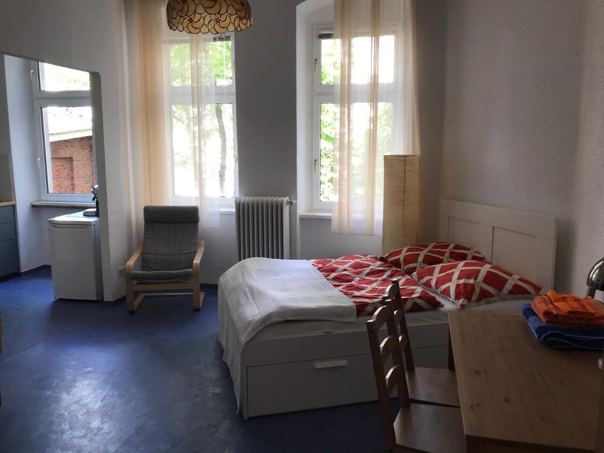 Apartamento Klein App In Alt - Tegel Berlín Exterior foto